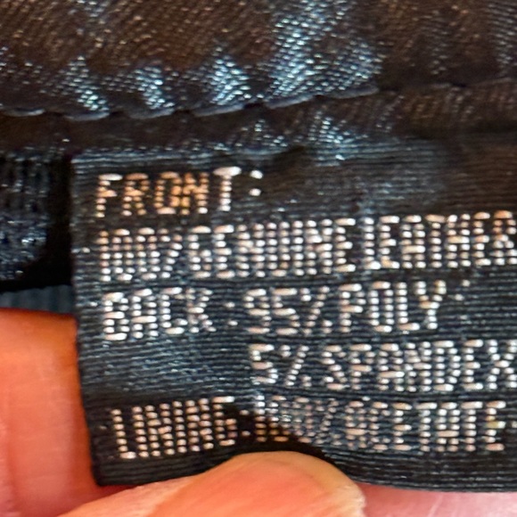 Vtg Casual Corner Black Genuine Leather Vest Ribbed Back Zip Up Moto Fitted M - Picture 6 of 9